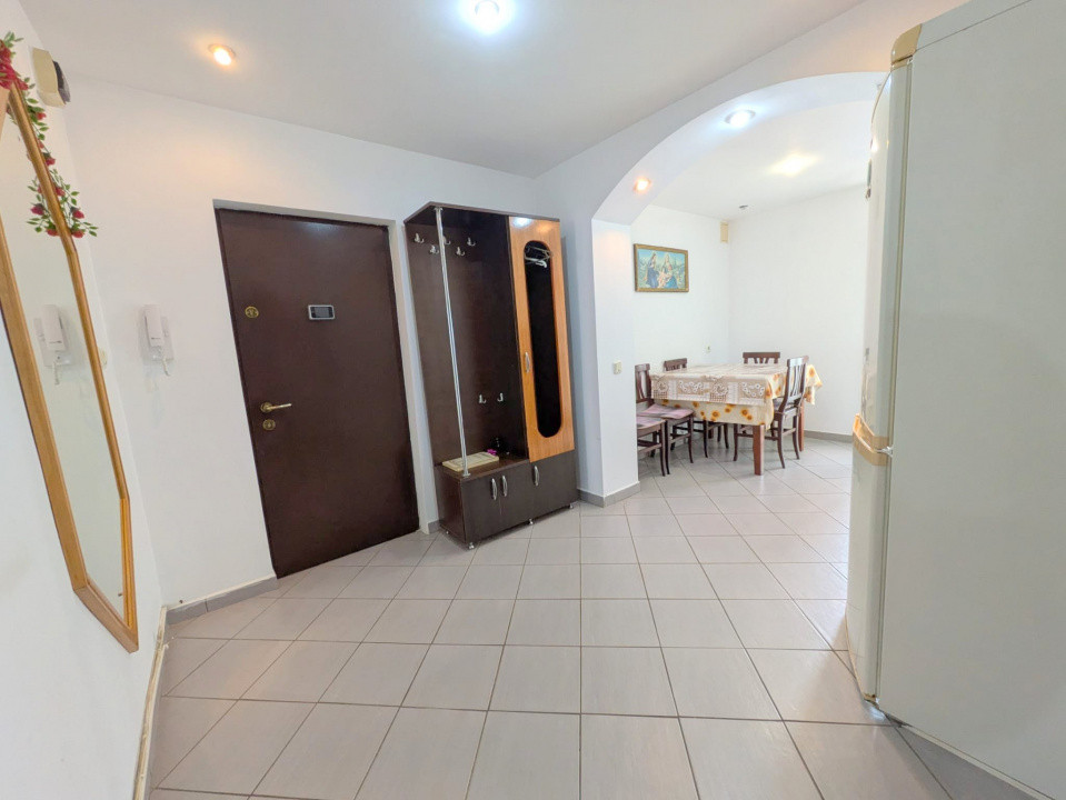 NORD, Bloc 1985, Apartament 2 cam Decomandat, Parter + 2 Balcoane cu acte