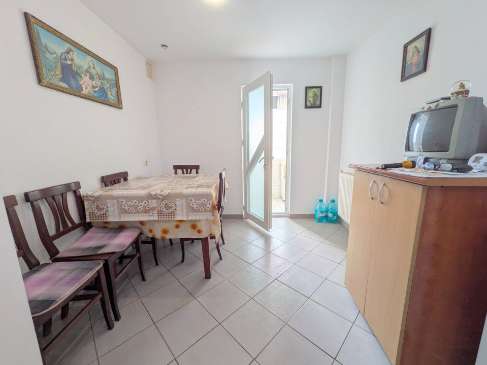 NORD, Bloc 1985, Apartament 2 cam Decomandat, Parter + 2 Balcoane cu acte