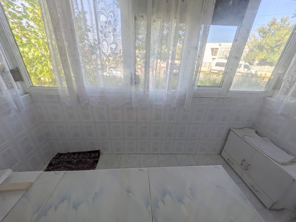 NORD, Bloc 1985, Apartament 2 cam Decomandat, Parter + 2 Balcoane cu acte