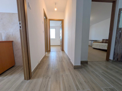 Orizont - STRADAL, Apart 2 cam decomandat, renovat, balcon lung