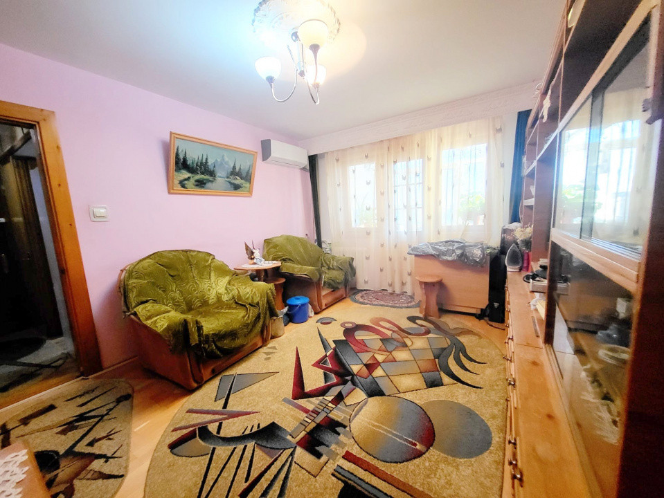 Milcov - Apartament 3 cam semidecomandat, etaj 3/4, mobilat