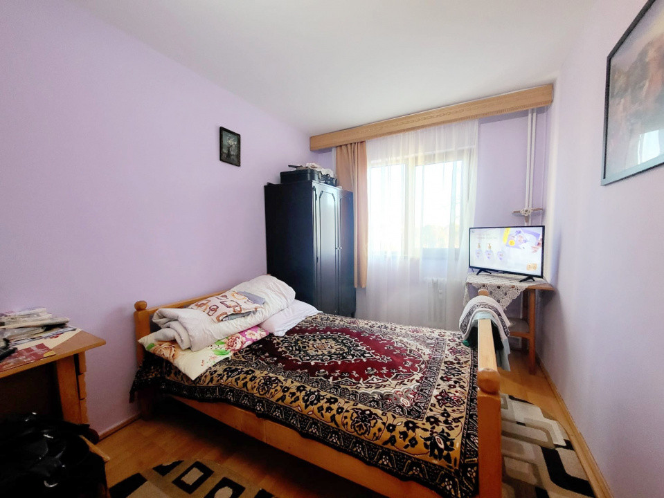 Milcov - Apartament 3 cam semidecomandat, etaj 3/4, mobilat