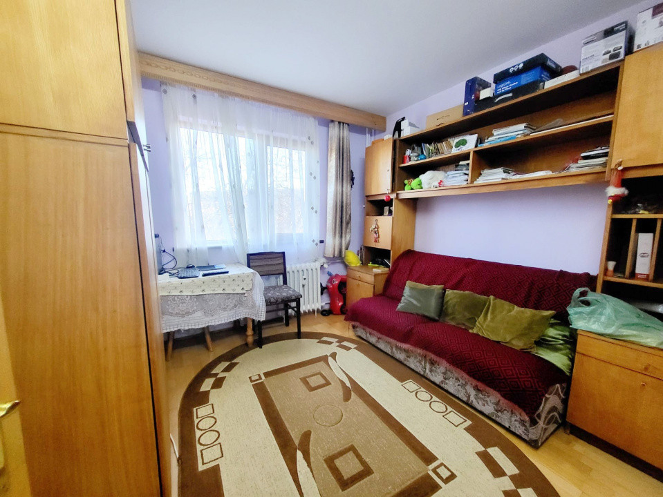 Milcov - Apartament 3 cam semidecomandat, etaj 3/4, mobilat