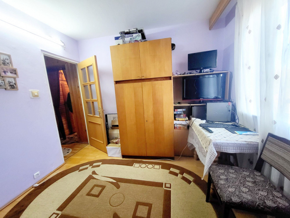 Milcov - Apartament 3 cam semidecomandat, etaj 3/4, mobilat
