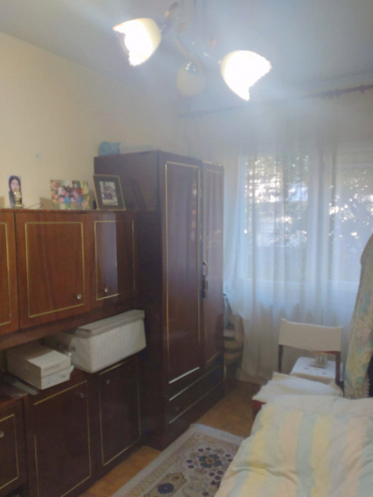 Apartament 3 camere, zona Centrală – Parcul Cancicov, etaj 1 din 4, spatios