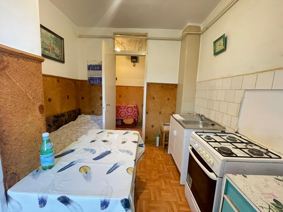 NORD - 22 decembrie, Apartament 2 cam, etaj 3, bucatarie mare, bloc 1980