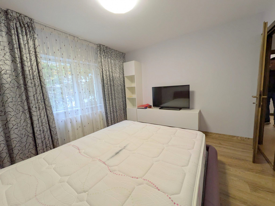 Apartament 3 cam, Decomandat, etaj 1/4, bloc 1991, mobilat & renovat LUX - Banca