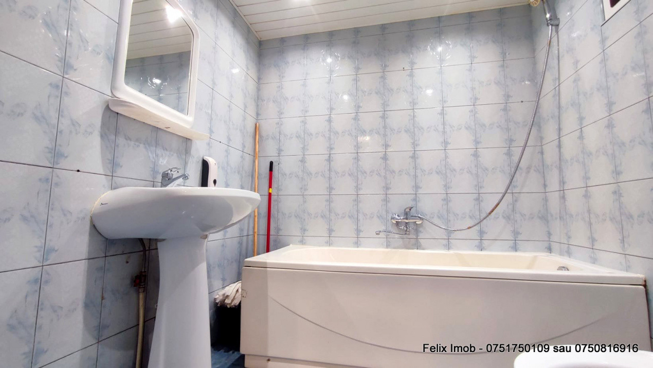 Garsoniera mobilata, langa autogara