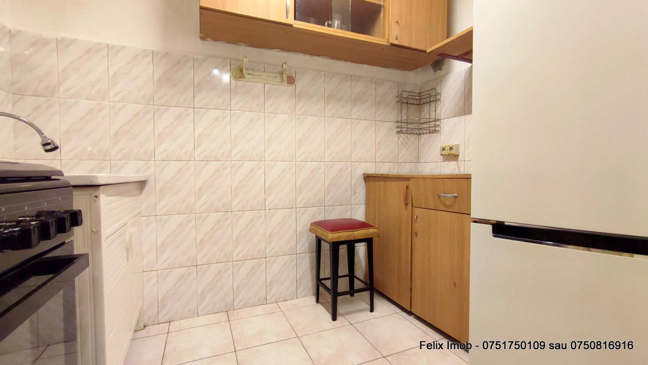 Garsoniera mobilata, langa autogara