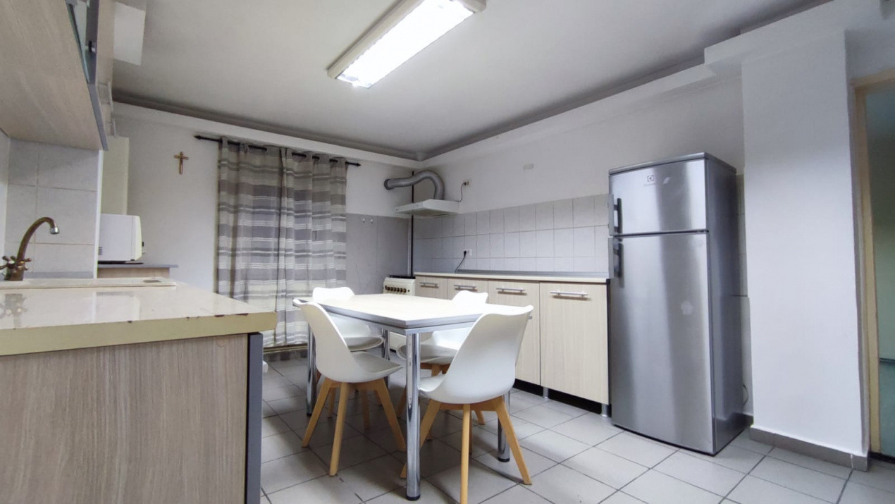  Apartament 3 cam decomandat, parter, mobilat si utilat