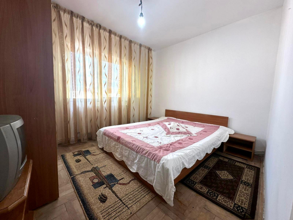 Apartament 2 camere semidecomandat, zona Narcisa – ideal locuință sau investiție