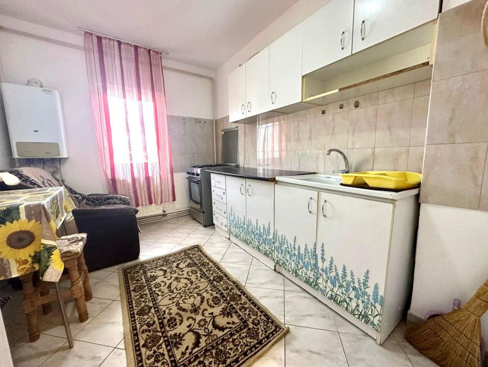 Apartament 2 camere semidecomandat, zona Narcisa – ideal locuință sau investiție