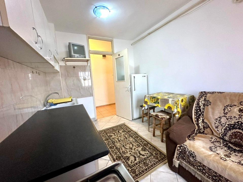 Apartament 2 camere semidecomandat, zona Narcisa – ideal locuință sau investiție