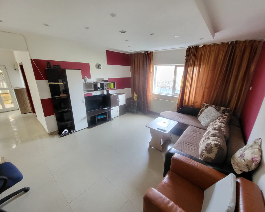 Letea Veche Casa P+M din caramida, an 2006, living + 3 Dormitoare