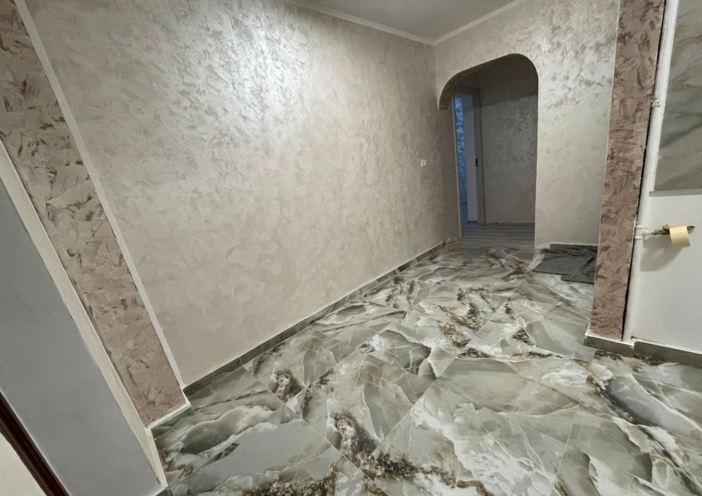 Apartament 2 camere decomandat str Energiei etaj 2