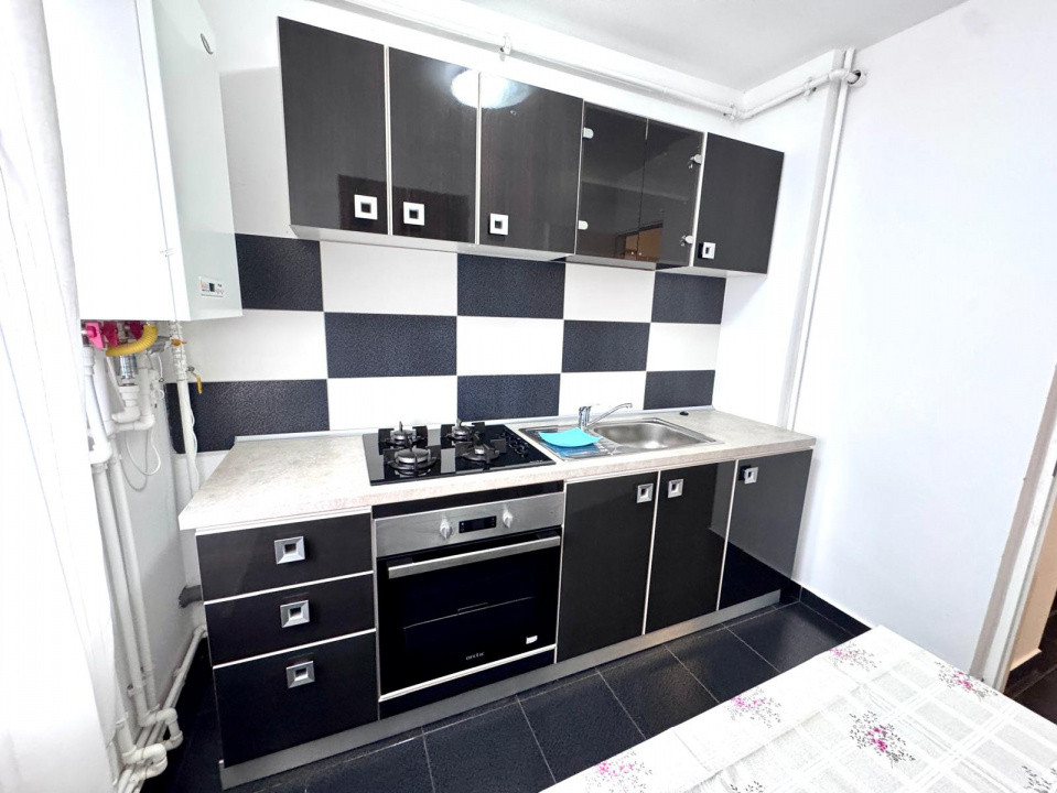 Ultracentral , Bacau, apartament modern mobilat si utilat