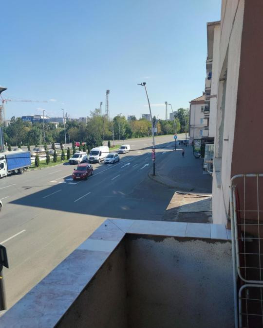 Apartament 2 camere – Ultracentral, Bacău, etaj 1/4 cu cetrala termica