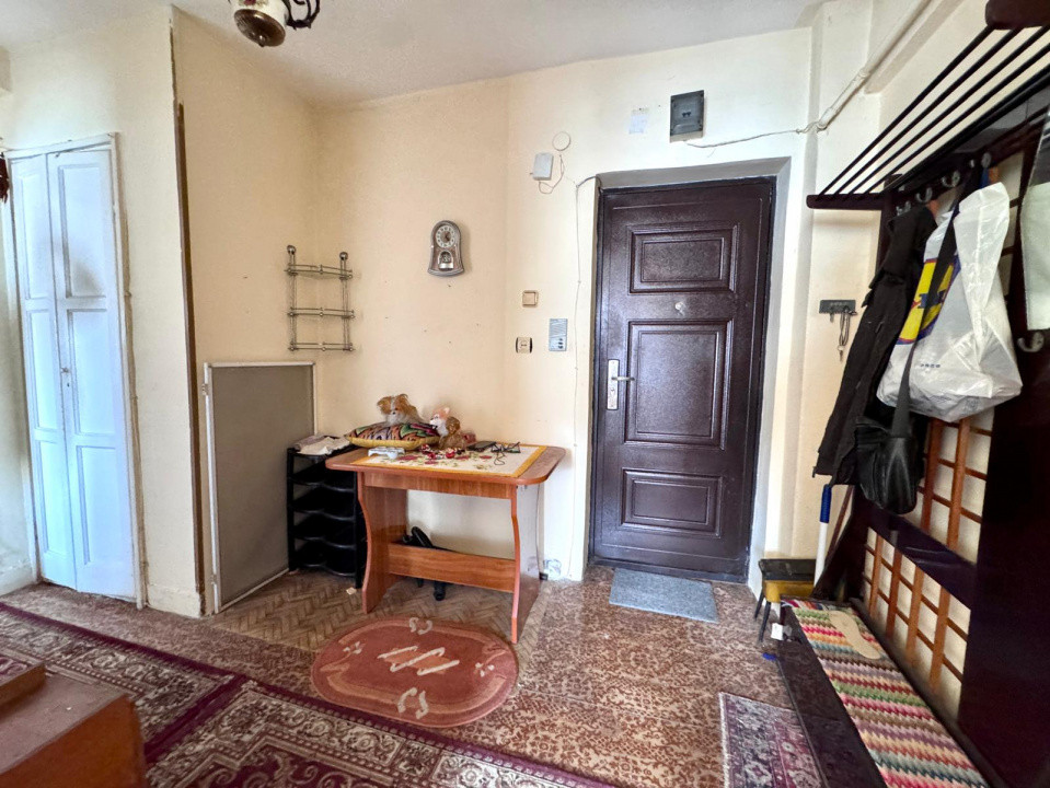 Apartament 2 camere – Ultracentral, Bacău, etaj 1/4 cu cetrala termica