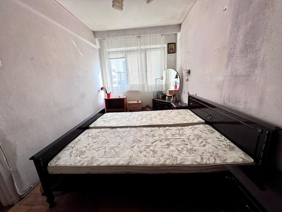 Apartament 2 camere – Ultracentral, Bacău, etaj 1/4 cu cetrala termica