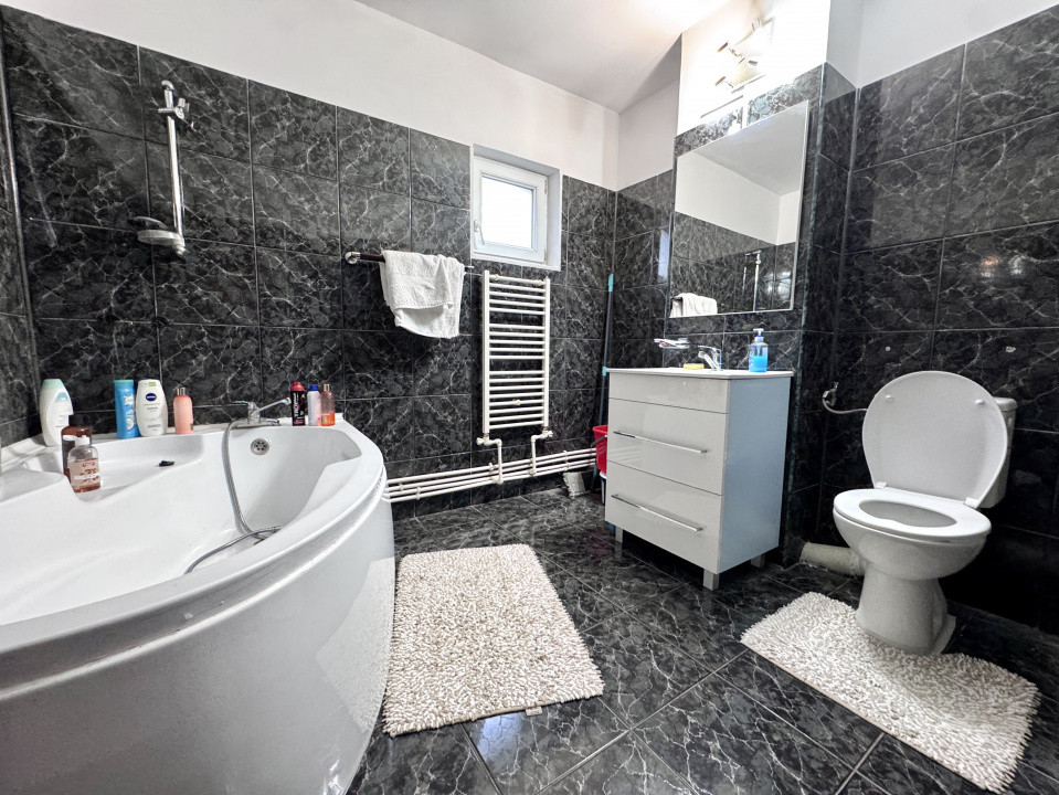 Apartament 3 Camere Decomandat | Etaj 3/4 | Bloc 1981 | Gata de Mutat