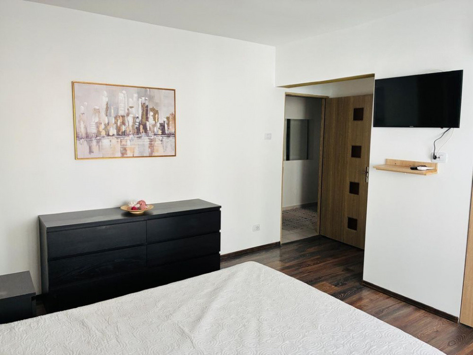 Piata Centrala - Garsoniera cf 1, etaj 2, bloc 1986, Mobilata si renovata