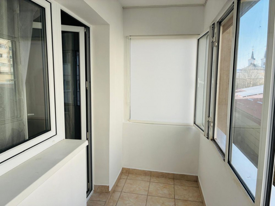 Piata Centrala - Garsoniera cf 1, etaj 2, bloc 1986, Mobilata si renovata