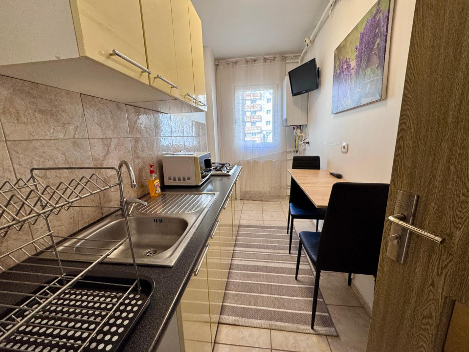 Piata Centrala - Garsoniera cf 1, etaj 2, bloc 1986, Mobilata si renovata