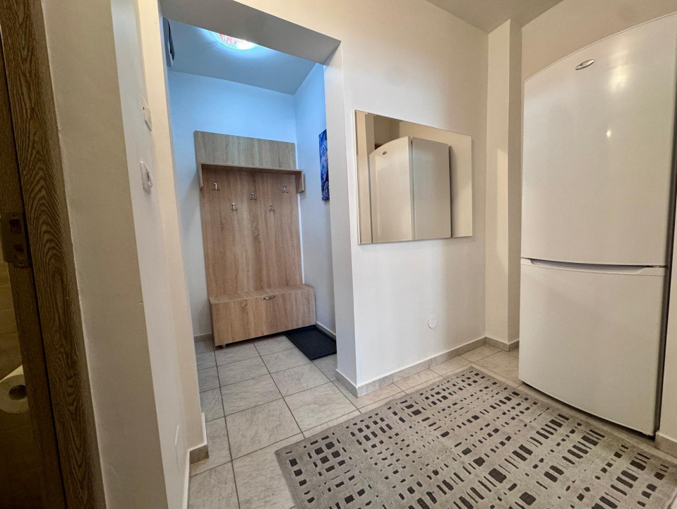 Piata Centrala - Garsoniera cf 1, etaj 2, bloc 1986, Mobilata si renovata