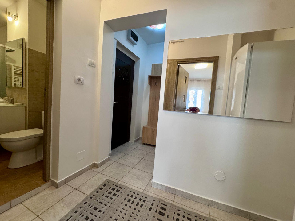 Piata Centrala - Garsoniera cf 1, etaj 2, bloc 1986, Mobilata si renovata