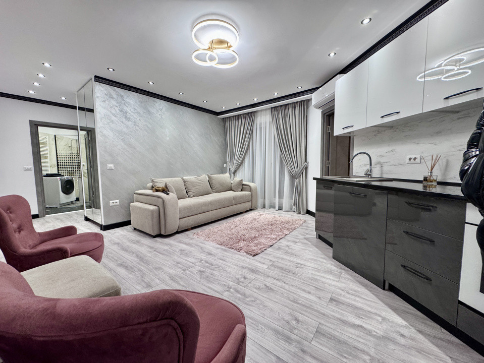 Apartament 3 camere 2 bai Balcaon Bloc nou Adama Stefan cel mare, etaj 3