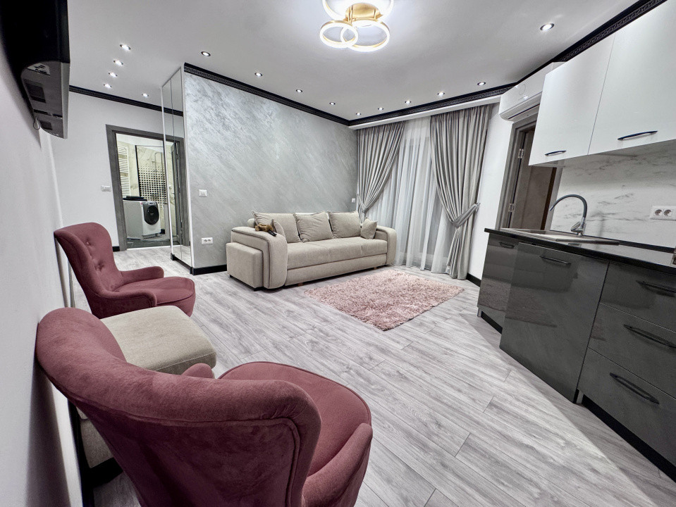 Apartament 3 camere 2 bai Balcaon Bloc nou Adama Stefan cel mare, etaj 3