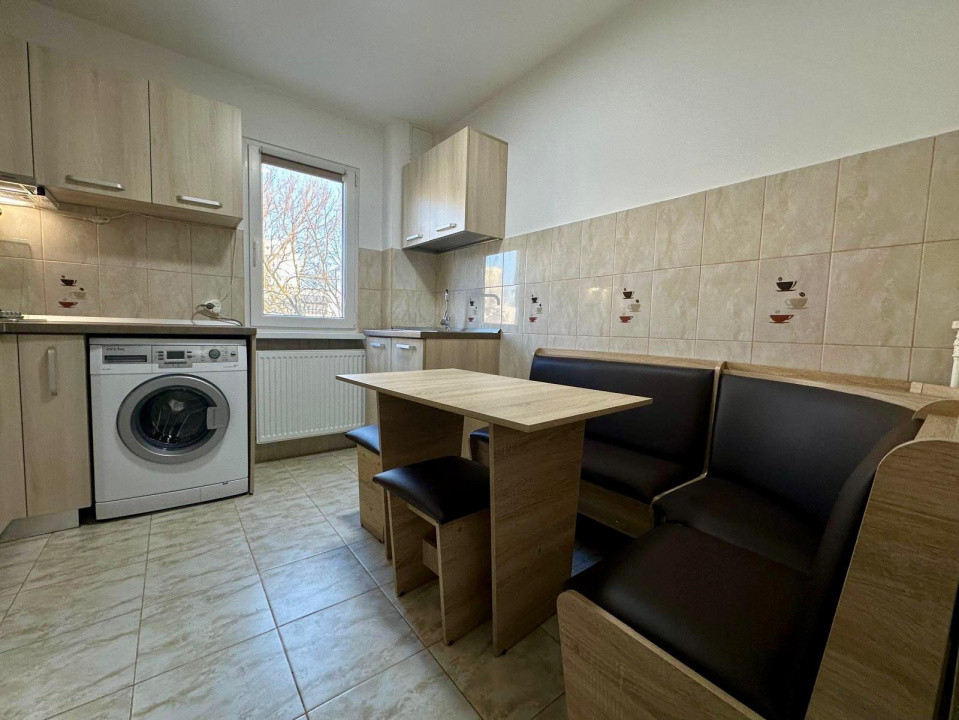 Restaurant Aviatori - Apartament 2 camere, etaj 3, renovat complet