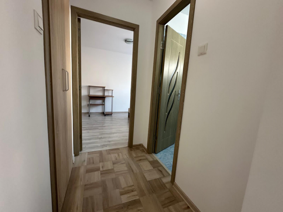 Restaurant Aviatori - Apartament 2 camere, etaj 3, renovat complet