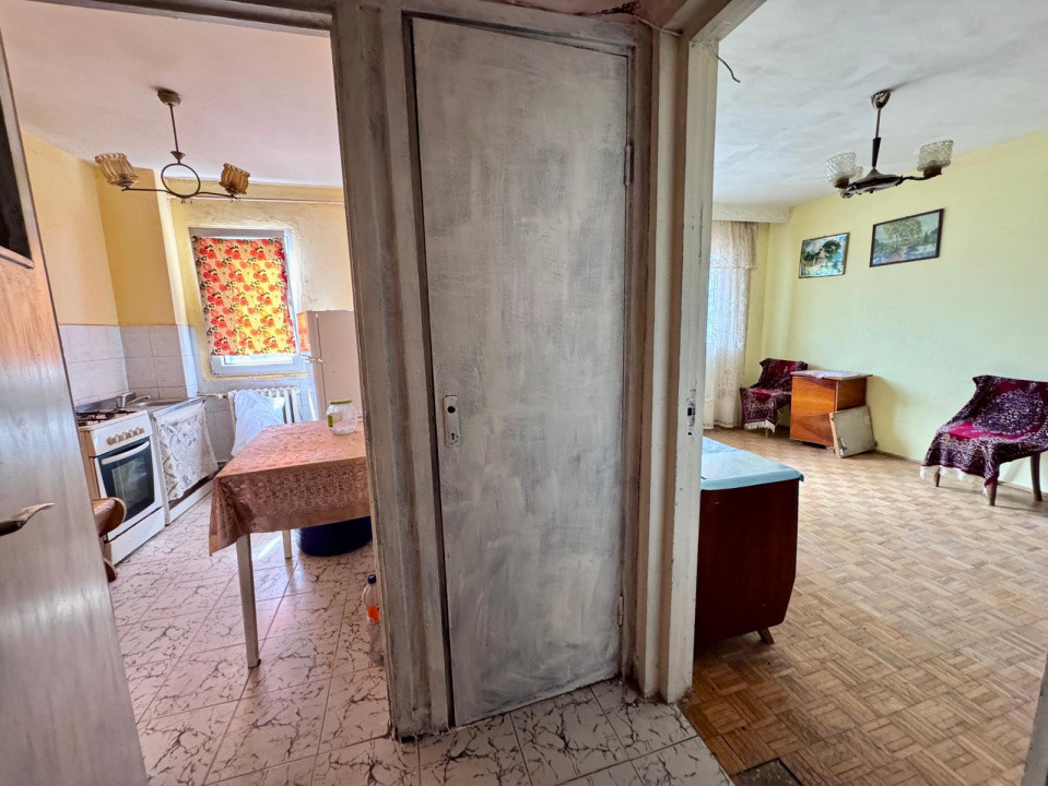 Apartament 2 camere spațios, zona Cornișa Bistriței – lângă Școala nr. 10