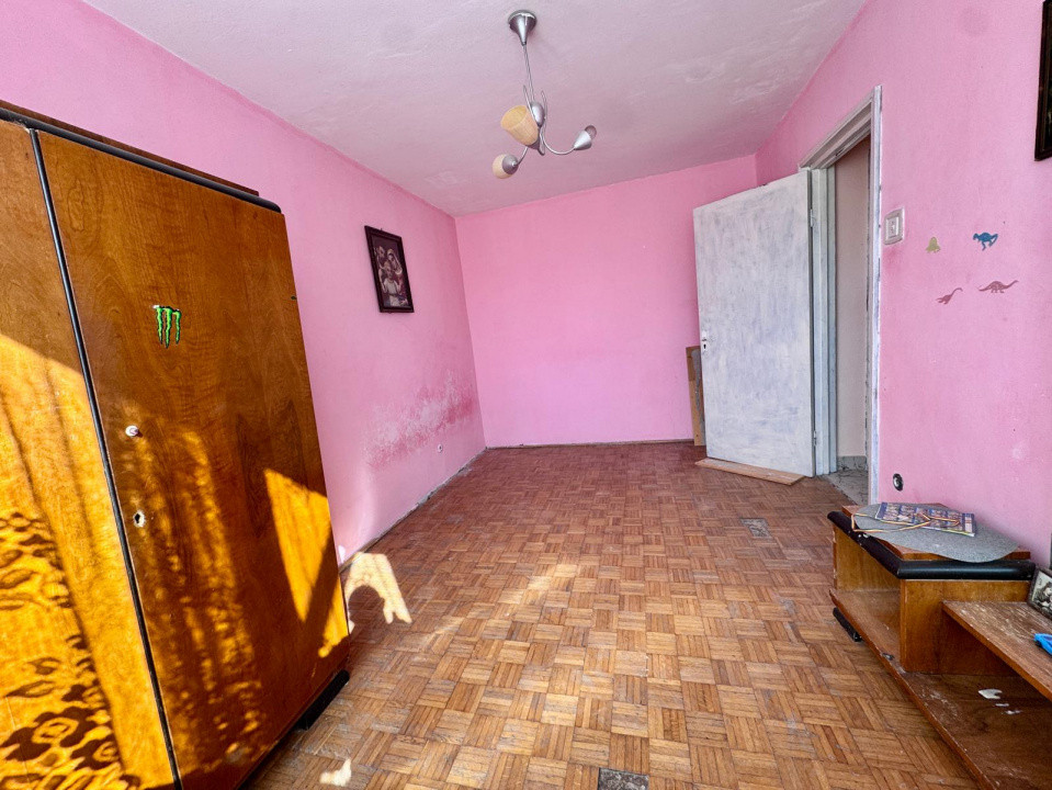 Apartament 2 camere spațios, zona Cornișa Bistriței – lângă Școala nr. 10