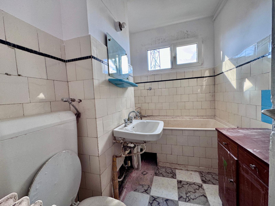 Apartament 2 camere spațios, zona Cornișa Bistriței – lângă Școala nr. 10