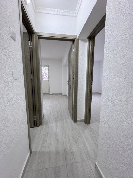 Apartament 3 camere, ultracentral – ideal birou/cabinet, lângă Piața Centrală