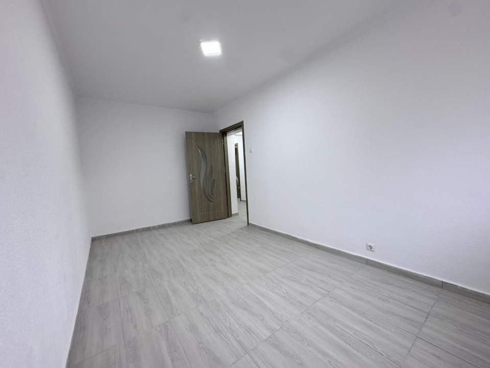Apartament 3 camere, ultracentral – ideal birou/cabinet, lângă Piața Centrală