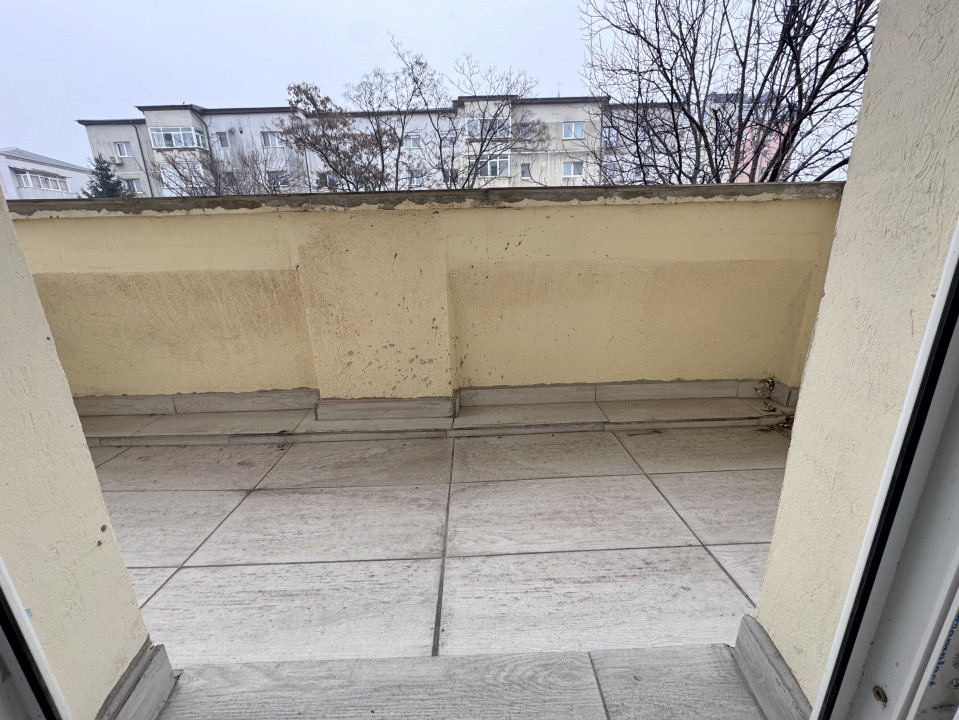 Apartament 3 camere, ultracentral – ideal birou/cabinet, lângă Piața Centrală