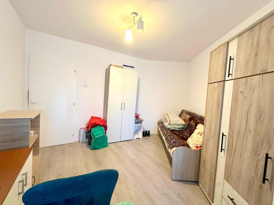Apartament de vânzare 2 camere, decomandat, etaj 3/4, mobilat Energiei