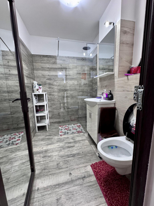 Bistrita Lac, etaj 1, Apart 2 cam decomandat, mobilat si utilat modern