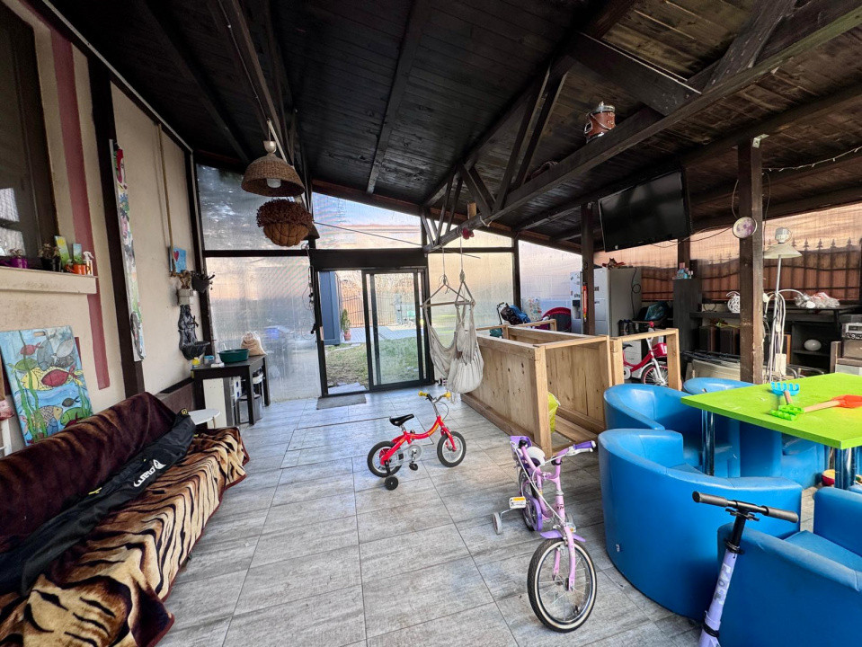 Apartament cu 3 camere la vila cu curte propre , Strada Letea Bacau