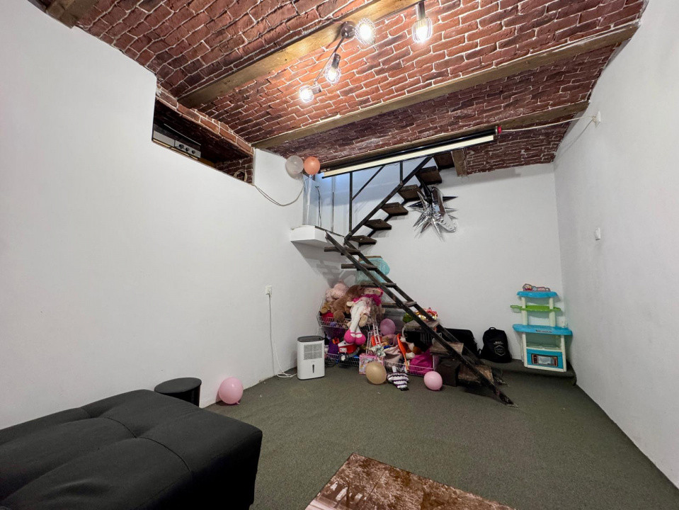 Apartament cu 3 camere la vila cu curte propre , Strada Letea Bacau