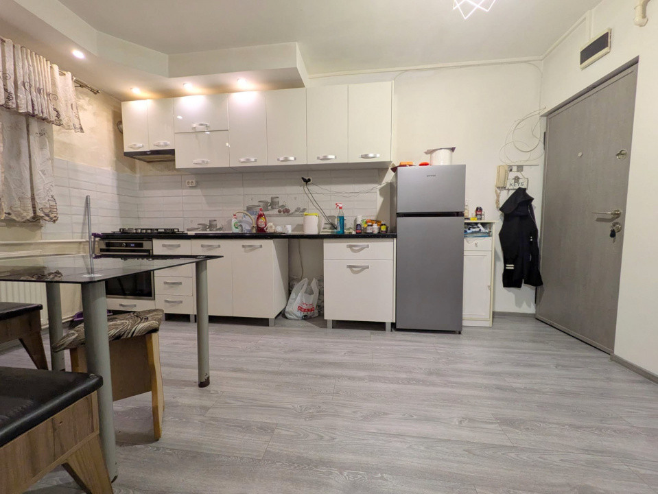 Apartament 3 camere spațios, zona Miron Costin – complet renovat, mobilat și uti