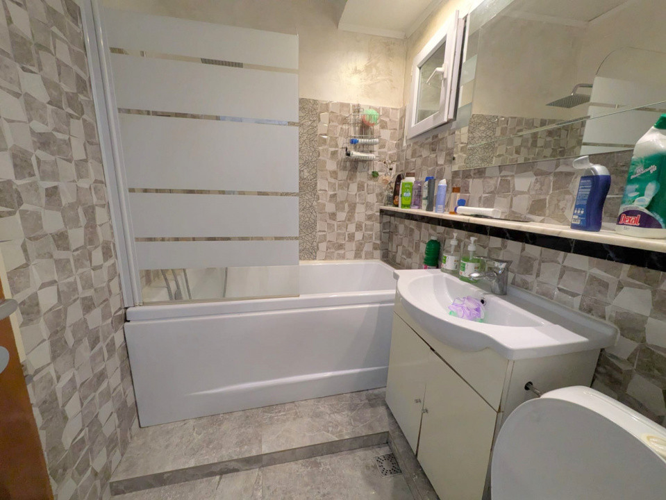 Apartament 3 camere spațios, zona Miron Costin – complet renovat, mobilat și uti