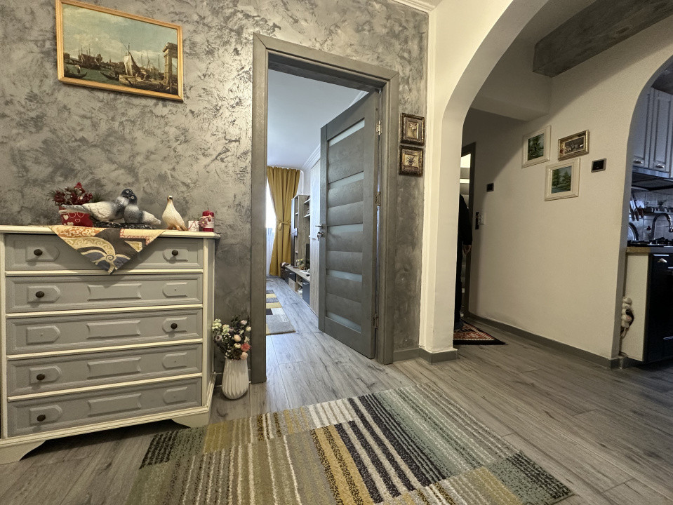 Apartament 2 camere decomandat, parter bloc turn - Zona Mioritei