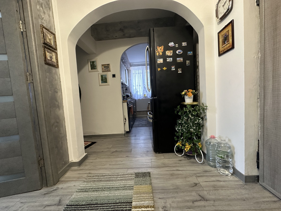 Apartament 2 camere decomandat, parter bloc turn - Zona Mioritei