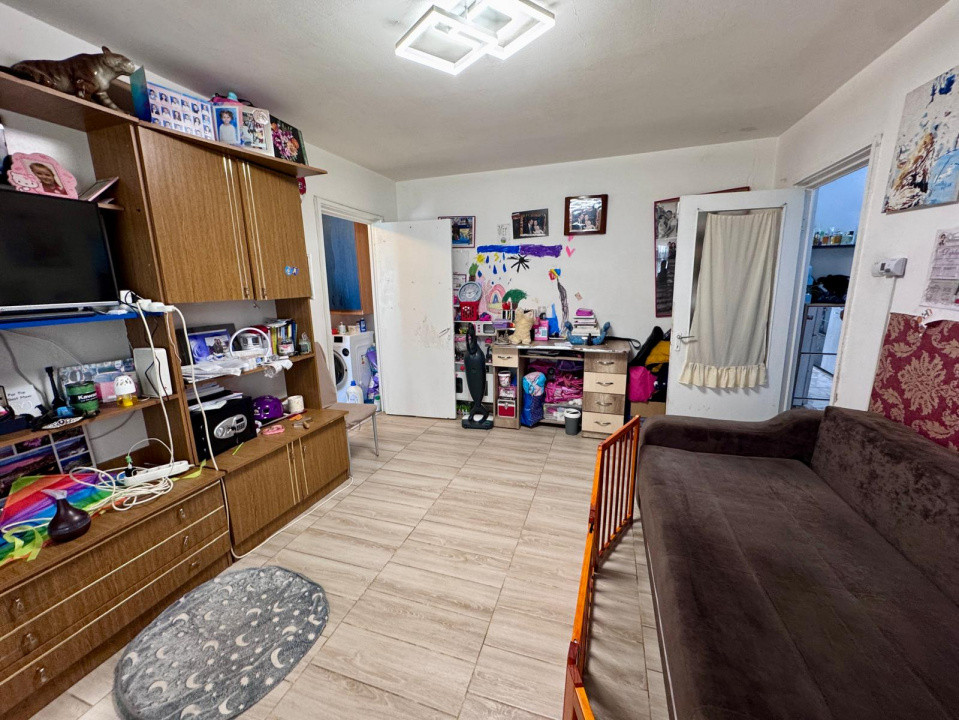 Parter la bulevard | Vad comercial excelent  Mioriței - Total Shoes