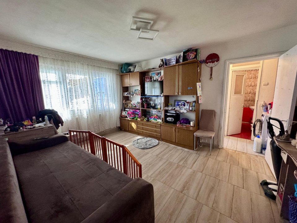 Parter la bulevard | Vad comercial excelent  Mioriței - Total Shoes