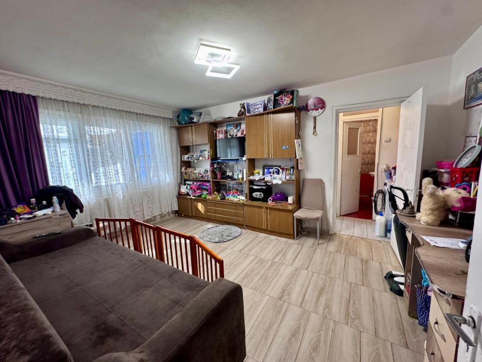 Parter la bulevard | Vad comercial excelent  Mioriței - Total Shoes